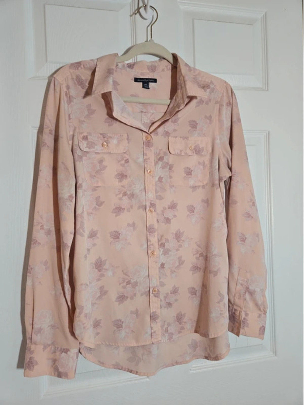 American eagle floral print button up size medium